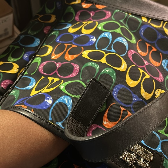 Coach Tote - Picture 6 of 16